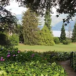 Hermitage-4 By Interhome דירה *
