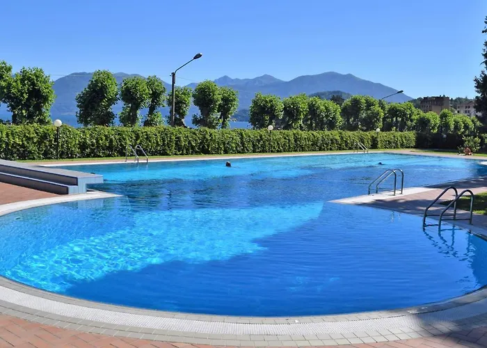 Hermitage-4 By Interhome Apartament Porto Valtravaglia