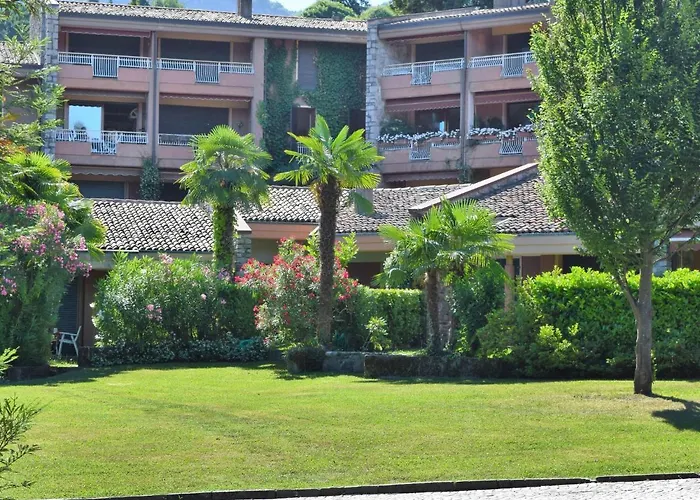 Hermitage-4 By Interhome Apartament Porto Valtravaglia