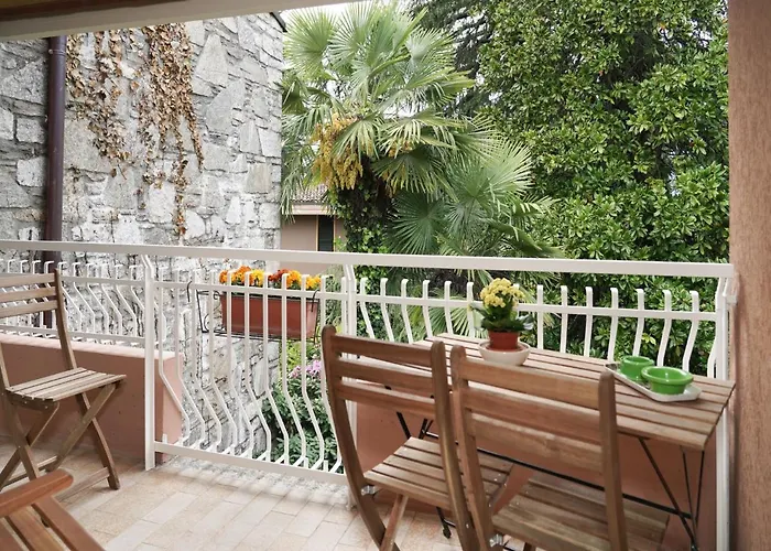 Hermitage-4 By Interhome Apartament Porto Valtravaglia